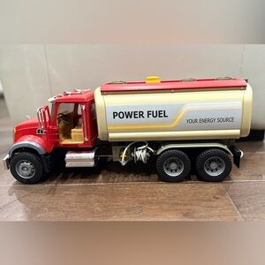 Bruder Mack Granite 1:16 Tanker Truck – Large Toy, Used